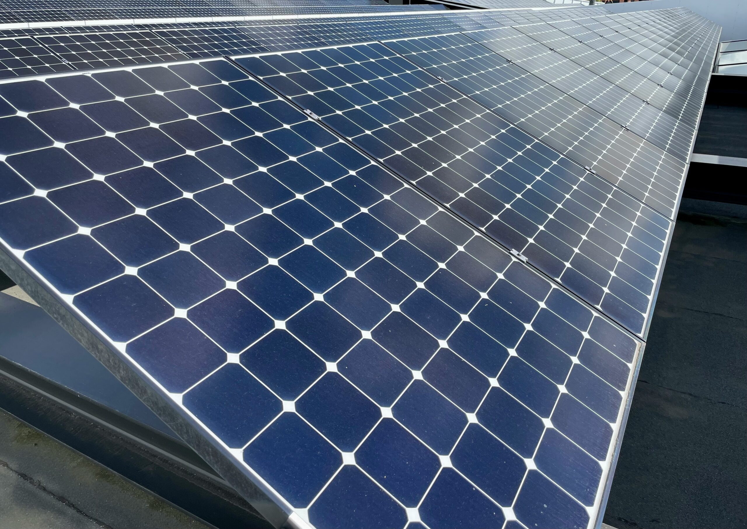 Pensar Casa Paineis fotovoltaicos